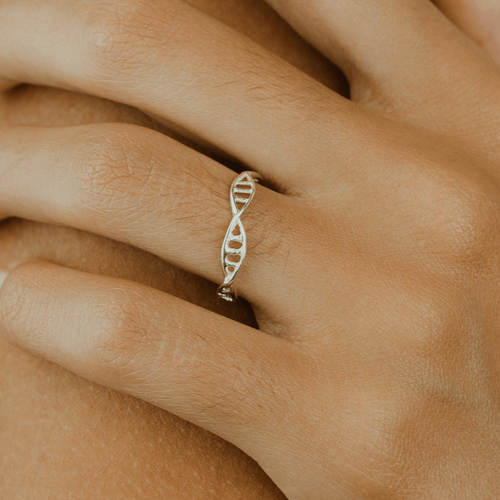 anel dna em modelo prata 925