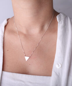 Colar Triângulo Mini