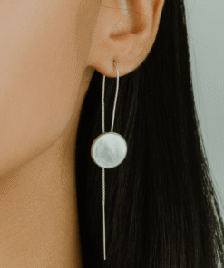 Alternative view of Brinco Agulha Madrepérola