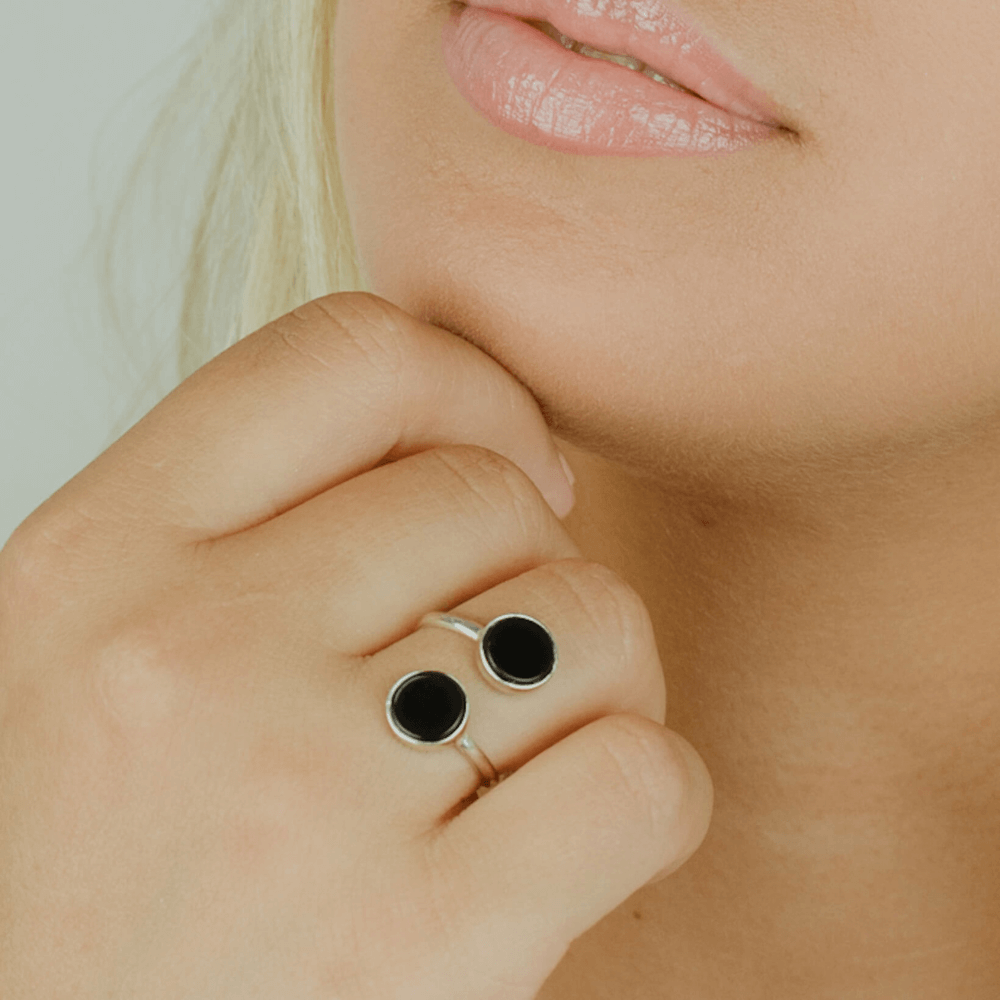 anel agata negra e agata negra em modleo