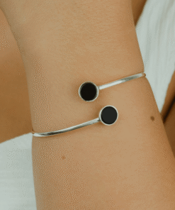 bracelete agata negra em modelo
