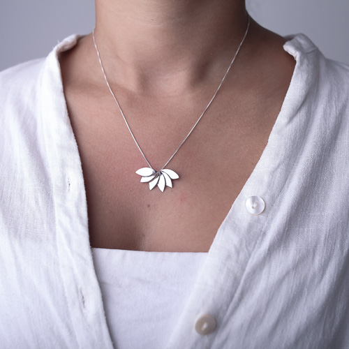 Colar Flor de Lótus - Imagem 2