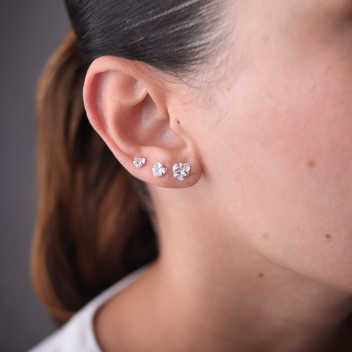 Brinco Trio Zircônias Corações