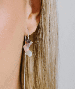 brinco agulha pedras naturais em modelo