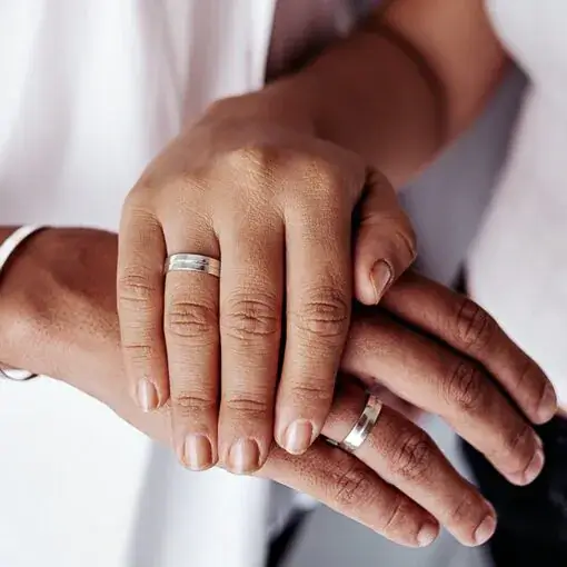 Aliança Reta com Risco no Meio - Imagem 2