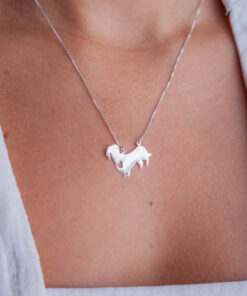 Colar Dachshund de prata 925 em modelo