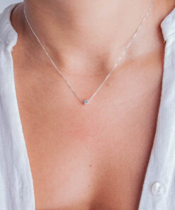 Colar Dadinho de prata 925 em modelo