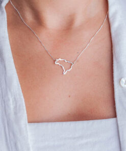 Colar Mapa do Brasil de prata 925 em modelo