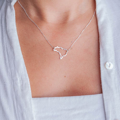 Colar Mapa do Brasil de prata 925 em modelo