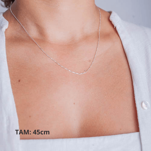 Colar Veneziano 45cm de prata 925 em modelo